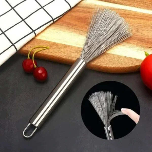 Stainless Steel Bristles | Tough on Grease | Comfortable Grip